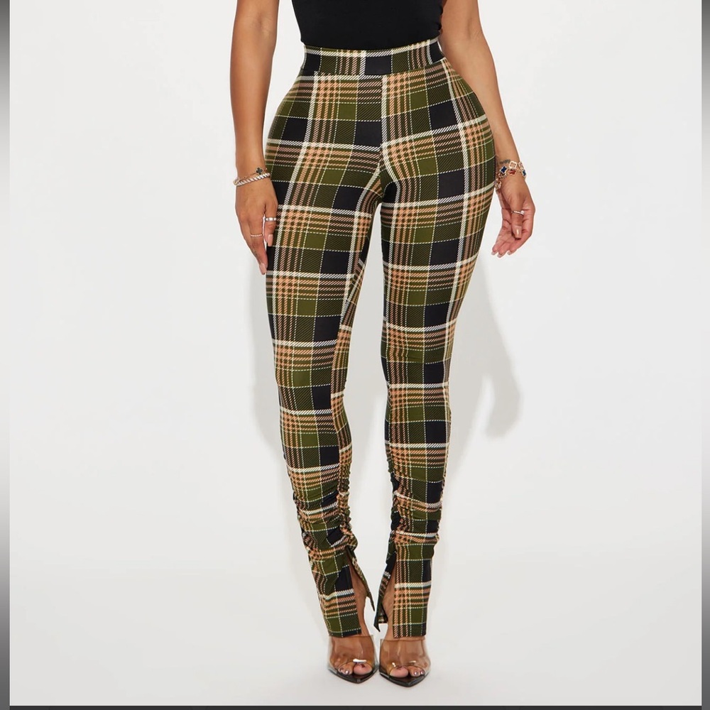 NEW! Fashion Nova Plaid Pants Green M Medium